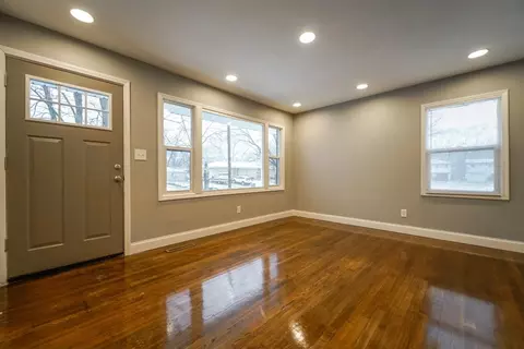 323 S Jay St, Gary, IN 46403 photo 5