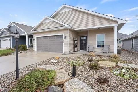 3806 Windslow Dr, Valparaiso, IN 46383 photo 1