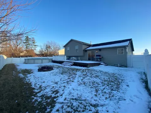 8326 E 123rd Pl, Crown Point, IN 46307 photo 4