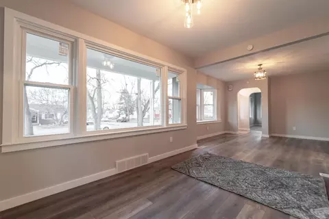 603 E South St, Crown Point, IN 46307 photo 2