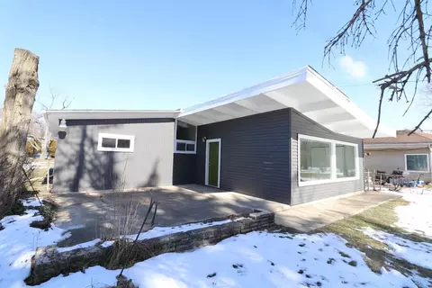 6813 Ash Pl, Gary, IN 46403 photo 2