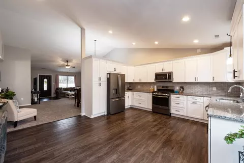 926 E Highway 330 #B, Griffith, IN 46319 photo 4