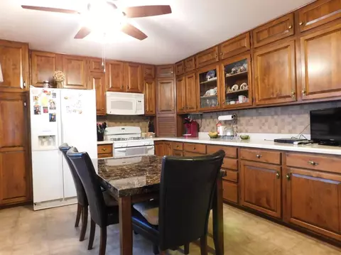 8239 Beech Ave, Munster, IN 46321 photo 6