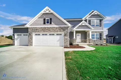 710 Brookvale Dr, Lowell, IN 46356 photo 1
