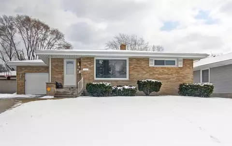 1437 N Griffith Blvd, Griffith, IN 46319 photo 2