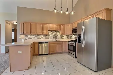 9640 Buchanan St, Crown Point, IN 46307 photo 4