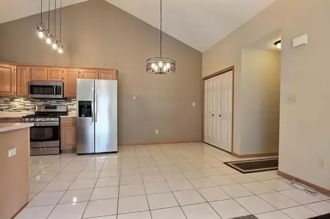 9640 Buchanan St, Crown Point, IN 46307 photo 7