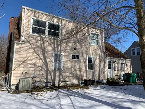 2152 Washington Cir, Munster, IN 46321 photo 6