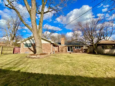 8316 Parkview Ave, Munster, IN 46321 photo 3