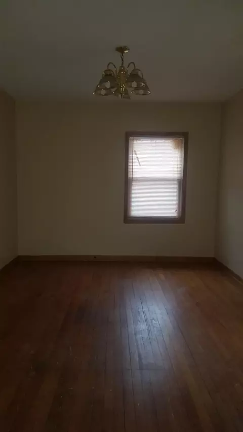 551 Buchanan St, Gary, IN 46402 photo 4