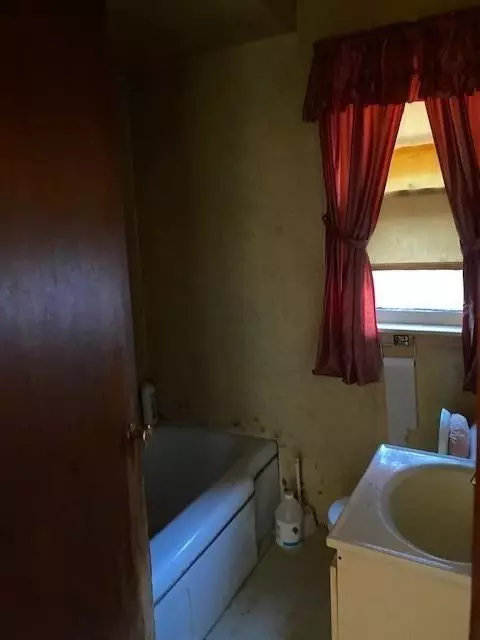 815 Hayes St, Gary, IN 46404 photo 8