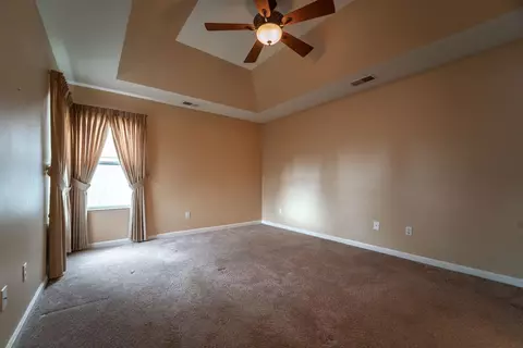 8310 Pointe Dr, Crown Point, IN 46307 photo 13