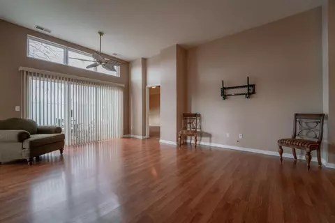 8310 Pointe Dr, Crown Point, IN 46307 photo 3