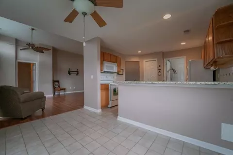 8310 Pointe Dr, Crown Point, IN 46307 photo 5