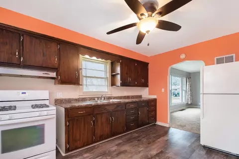 1011 Wright Ave, La Porte, IN 46350 photo 5