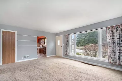 1011 Wright Ave, La Porte, IN 46350 photo 3