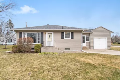 1011 Wright Ave, La Porte, IN 46350 photo 1