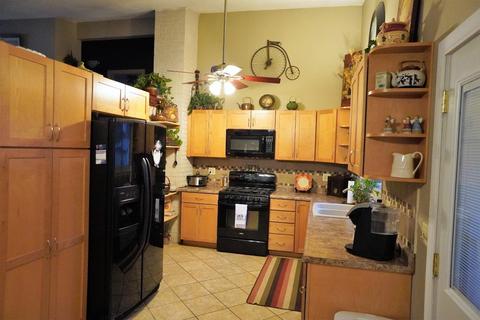 1034 E Miller St, Griffith, IN 46319 photo 17