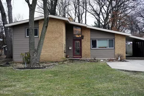 1034 E Miller St, Griffith, IN 46319 photo 2