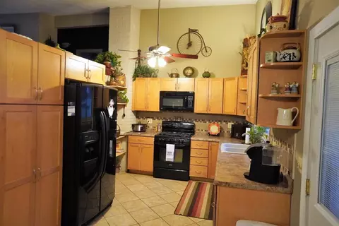 1034 E Miller St, Griffith, IN 46319 photo 17