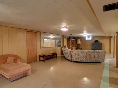 2340 W 20th Ave, Gary, IN 46404 photo 16