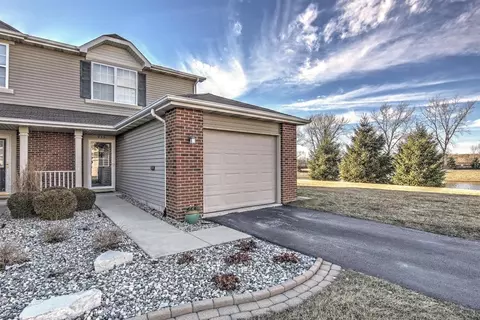 939 Flagstone Dr, Dyer, IN 46311 photo 1