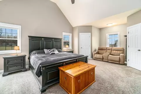 10085 Rolling Hills Dr, De Motte, IN 46310 photo 18