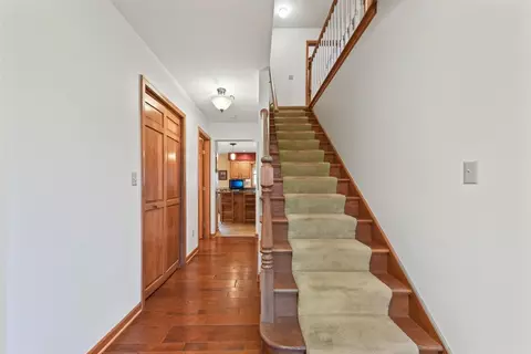 10409 Fox Run, Munster, IN 46321 photo 3