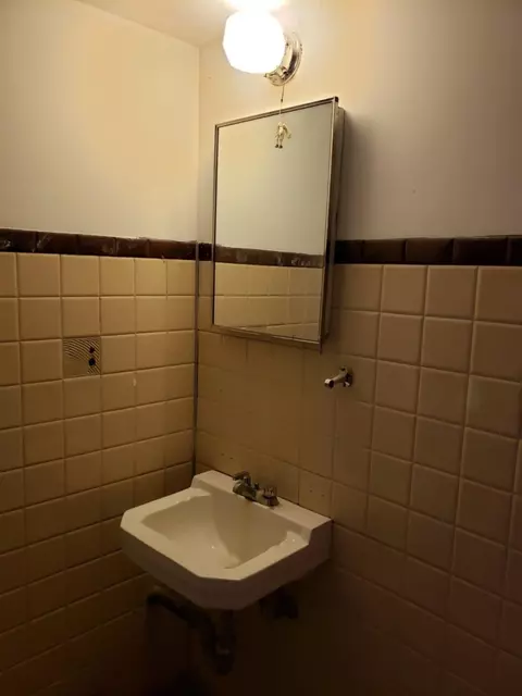 8716 Pine Ave, Gary, IN 46403 photo 26
