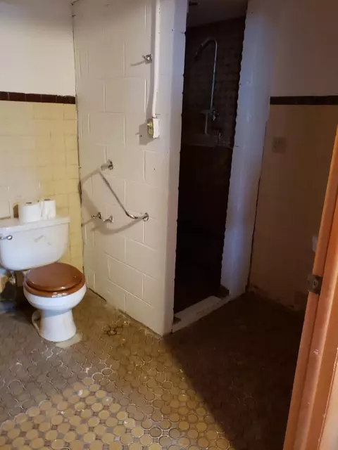 8716 Pine Ave, Gary, IN 46403 photo 24