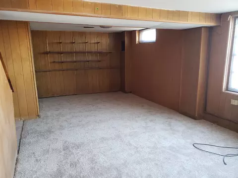 8716 Pine Ave, Gary, IN 46403 photo 21