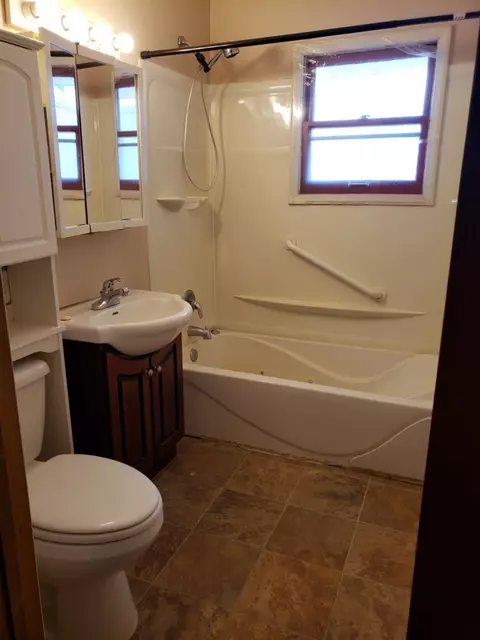 8716 Pine Ave, Gary, IN 46403 photo 15