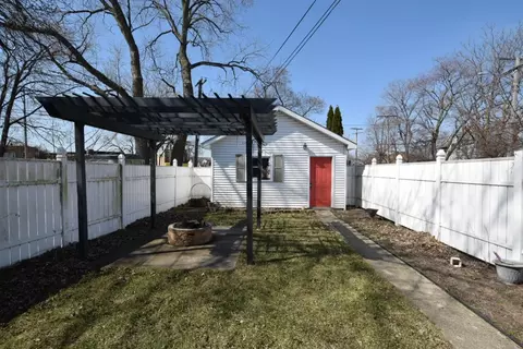 1704 Myrtle Ave, Whiting, IN 46394 photo 5