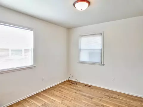 600 Allen St, Gary, IN 46403 photo 8