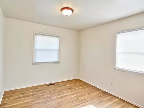 600 Allen St, Gary, IN 46403 photo 9