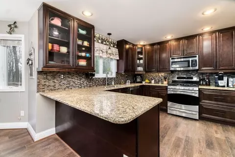 9533 Sullivan Ct, Crown Point, IN 46307 photo 6