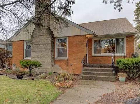 225 Beverly Pl, Munster, IN 46321 photo 1