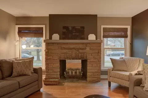 225 Beverly Pl, Munster, IN 46321 photo 3