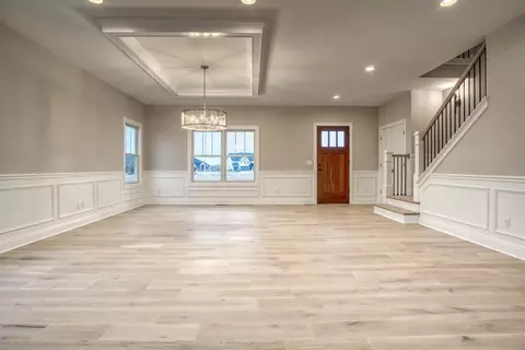 13338 Waterleaf Dr, Saint John, IN 46373 photo 2