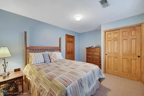 706 Brandonbury Dr, Valparaiso, IN 46383 photo 14