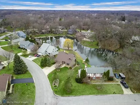706 Brandonbury Dr, Valparaiso, IN 46383 photo 31