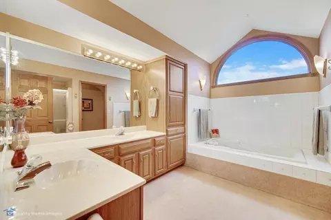 706 Brandonbury Dr, Valparaiso, IN 46383 photo 12