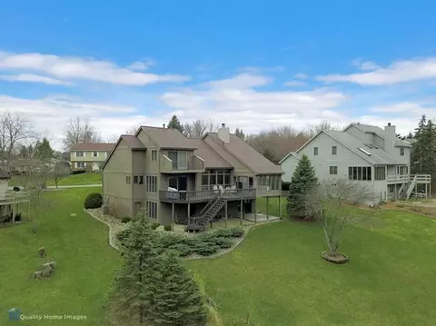 706 Brandonbury Dr, Valparaiso, IN 46383 photo 27