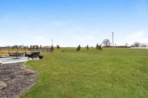 9221 Hibiscus Dr, Saint John, IN 46373 photo 26