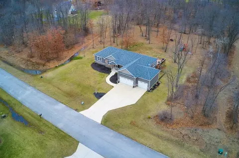 8184 Painted Leaf Dr, De Motte, IN 46310 photo 36