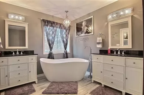 8184 Painted Leaf Dr, De Motte, IN 46310 photo 15