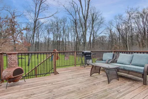 8184 Painted Leaf Dr, De Motte, IN 46310 photo 32