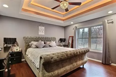 8184 Painted Leaf Dr, De Motte, IN 46310 photo 13