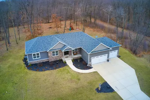 8184 Painted Leaf Dr, De Motte, IN 46310 photo 34