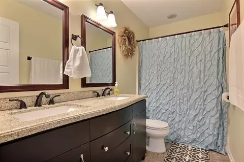 8184 Painted Leaf Dr, De Motte, IN 46310 photo 30